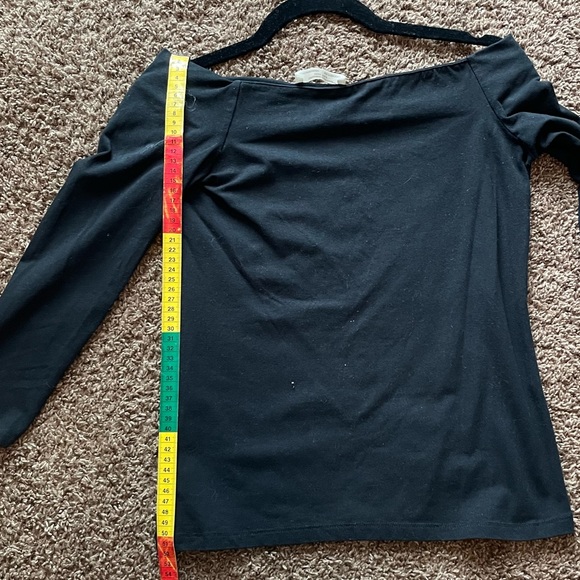 👌3/$12👌 Zara black off the shoulder long sleeve top - Picture 10 of 10